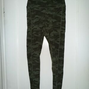 High Waisted 7/8 Length Camo Print Leggings